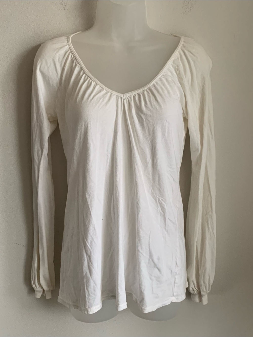 LAmade White Long-Sleeve V-Neck Gathered Front Top